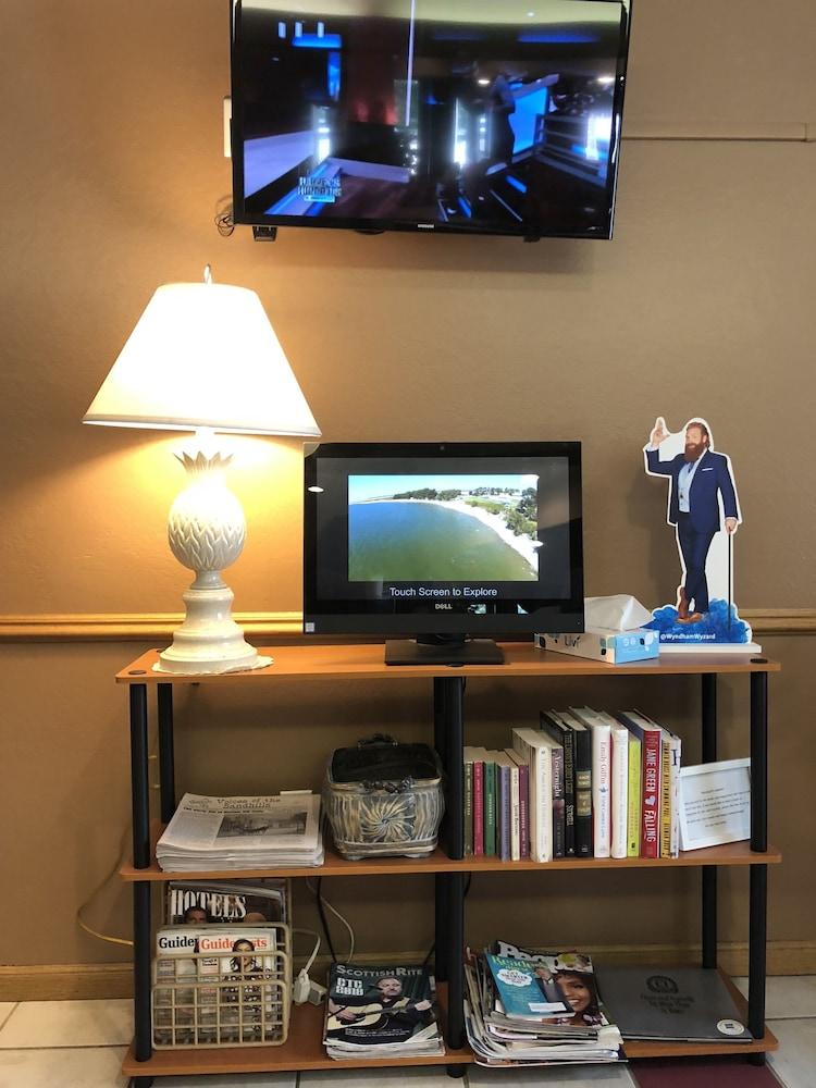 Super 8 By Wyndham North Platte Motell Exteriör bild