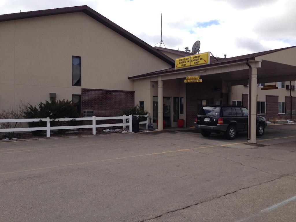 Super 8 By Wyndham North Platte Motell Exteriör bild